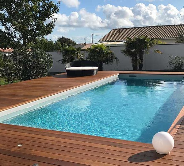 création du site d'un pisciniste basé à Royan