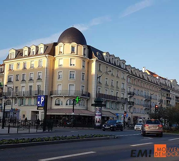 réalisation du kit de campagne digitale du candidat Modem pour les élections municipales au Plessis-Roinson