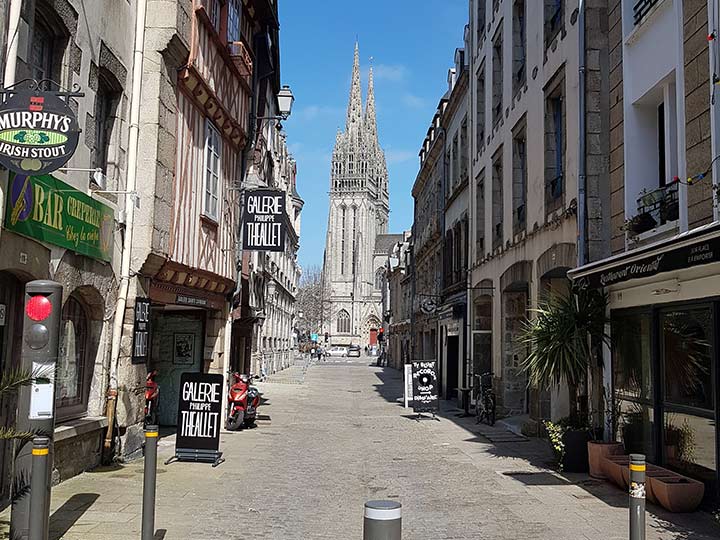 Agence digitale spécialisée en création de sites Internet, site e-commerce, AMOA Web et videos motion, Com'etic ouvre un second bureau à Quimper (29) dans le finistère. L'agence est aussi présente à Paris (75)